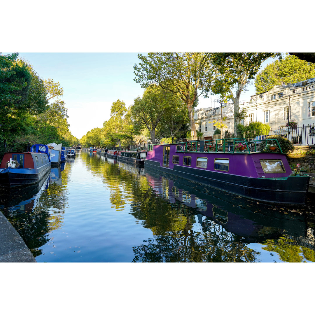 Boote in London - Foto ohne Rahmen auf Leinwand