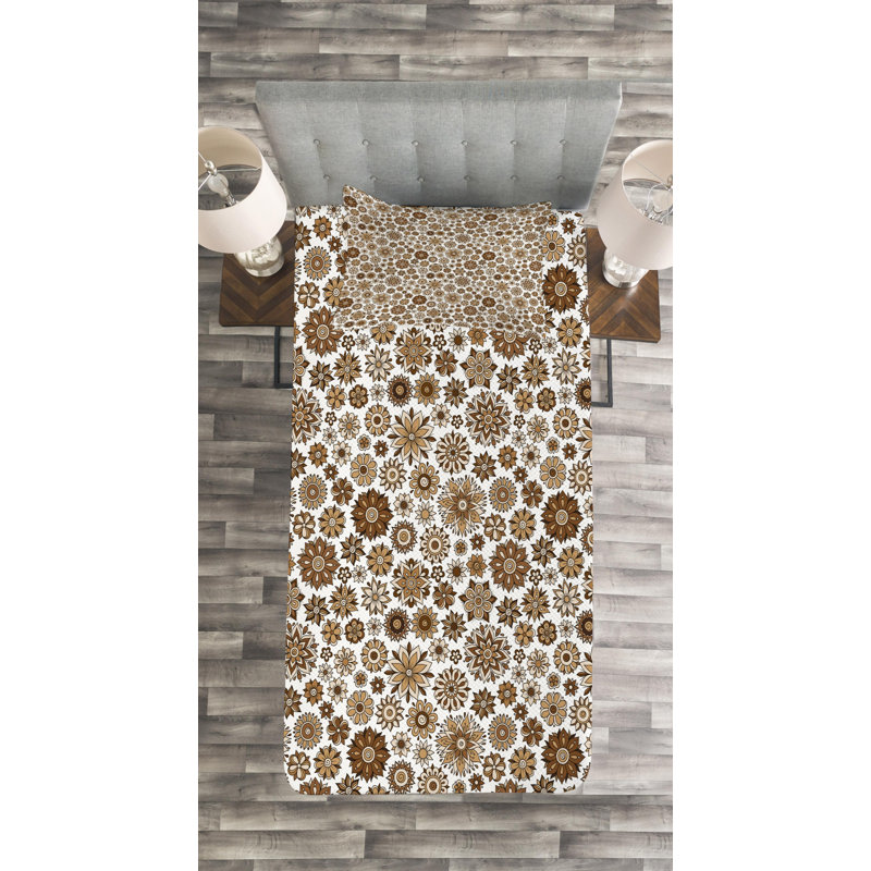 Farmhouse / Country Polyester Floral Coverlet, Twin Coverlet + 1 Sham