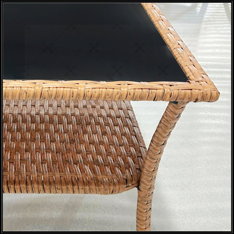 Table d'appoint en rotin