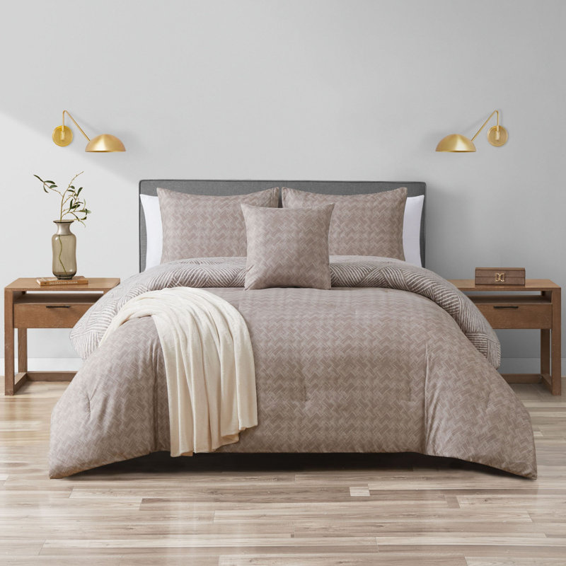Almonaster 5pc King Comforter Set, King
