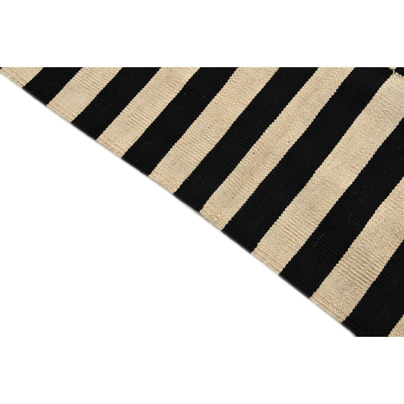 Tapis noir et blanc Pegues