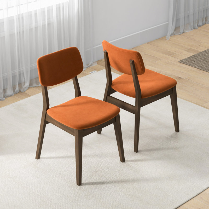 Chaise d'appoint rembourrée en bois massif Avra, Velvet Burnt Orange