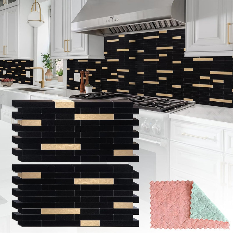 20 feuilles noires sur carreaux