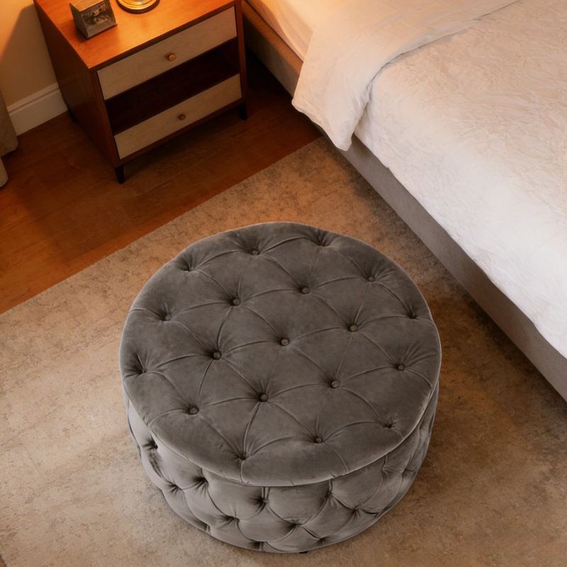 Repose-pieds en velours gris