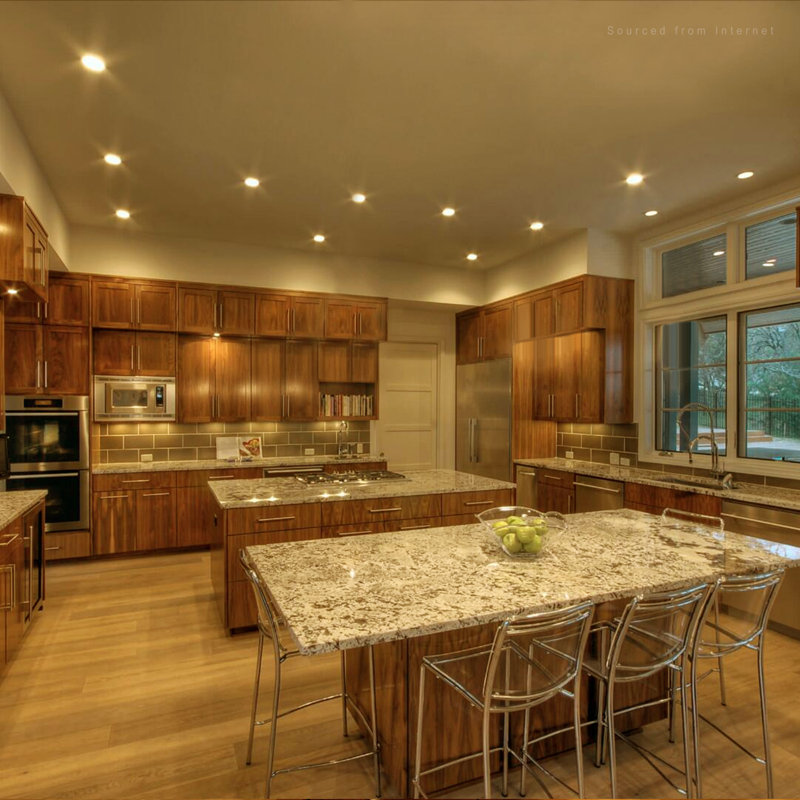 Luminaire encastré à DEL à intensité variable de 4 po à DEL de qualité commerciale avec j-box