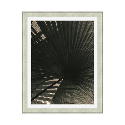 «In the Shade 1» par Studio L57 Narrative - impression de cadre photo unique