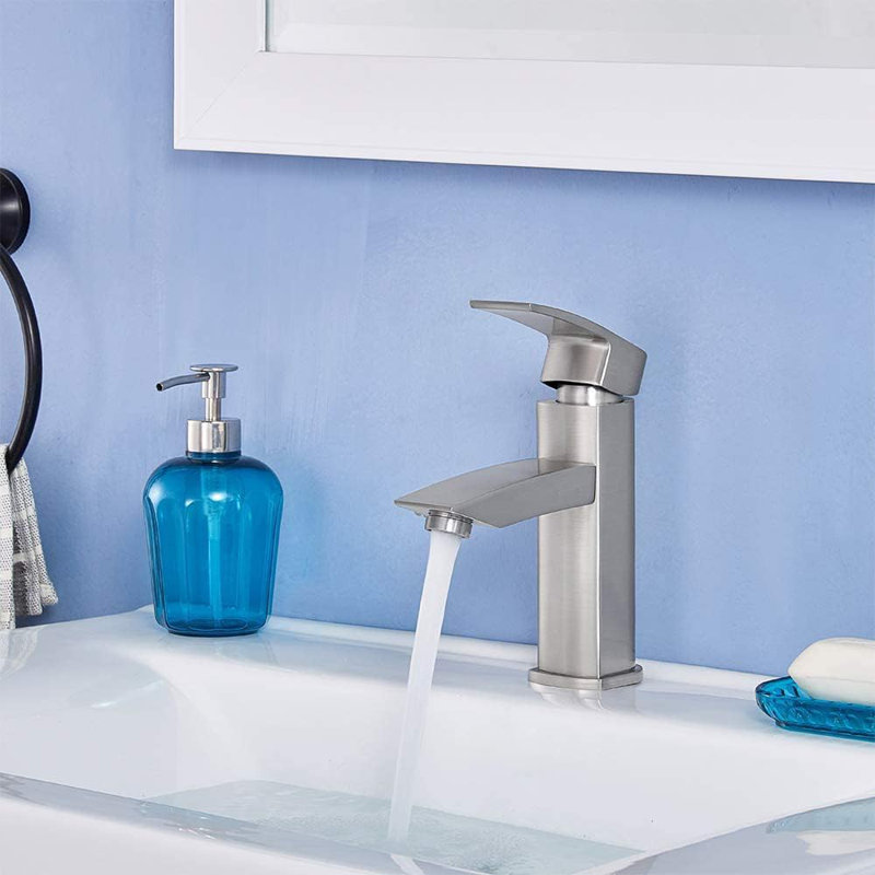 Single-Hole Single-handle Bathroom Faucet