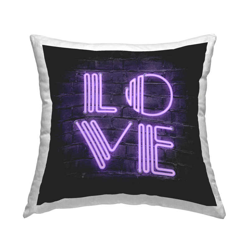 Coussin décoratif rose à imprimé de lettres d'amour par Martina Pavlova, Mauve