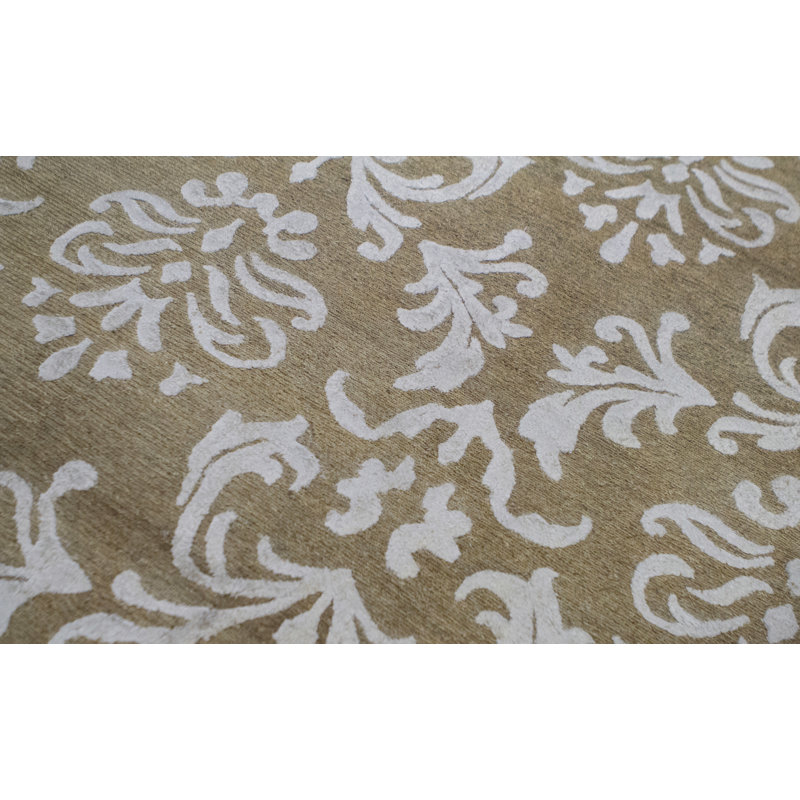 Damask Area Rug in Gray