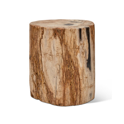 Tabouret d'appoint entièrement poli
