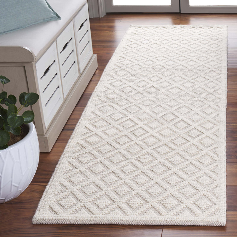 Ivory Geometric Tufted Wool Runner Rug 2'3" x 8'