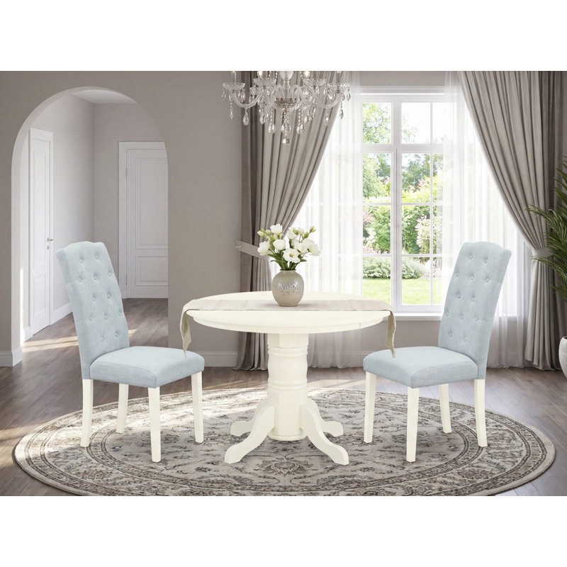 L'ensemble de table de salle à manger 3 pièces comprend une table de cuisine ronde avec piédestal et 2 chaises en tissu bleu lin, blanc lin