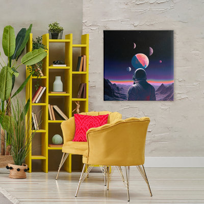 Astronaute et toile de terrain aux tons mauves, design par Sasha