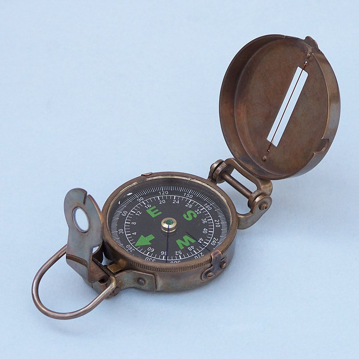 Sculpture compass Military, Laiton antique