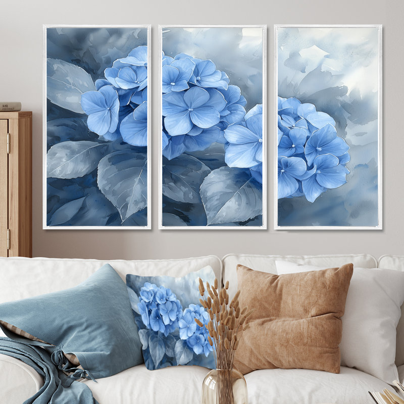 Hydrangeas In Greyscale Garden II - Hydrangea Wall Art Decor - 3 Pieces, H 32 po x l 48 po, Blanc
