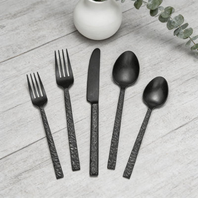 Ensemble de couverts 60 pièces en acier inoxydable 60 pièces pour 12, argenterie robuste 18/10 avec finition martelée noire, vaisselle allant au lave-vaisselle pour la maison et le restaurant