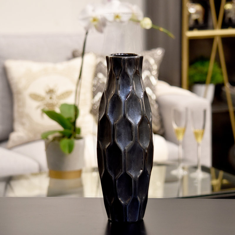 Soila Ceramic Table Vase