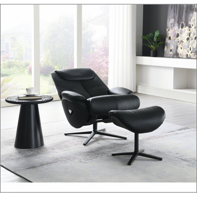 Chaise pivotante confortable avec repose-pieds, rehaussant l'espace moderne et procurant une détente ultime
