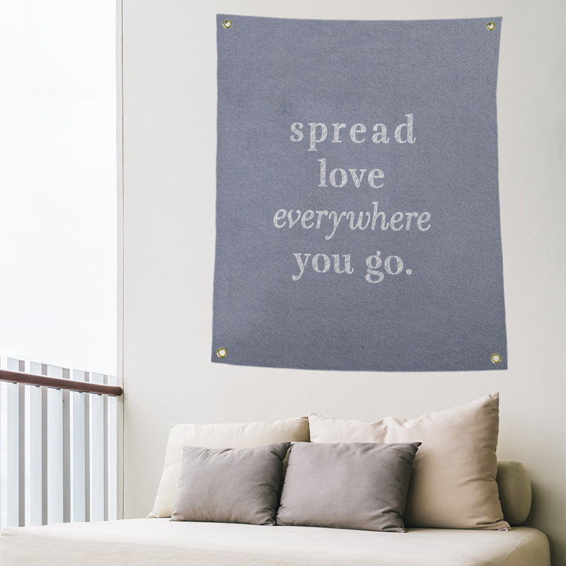 Tapisserie de polyester à l’quoted love quot, H 59 pi x l 50 po, Bleu / Blanc