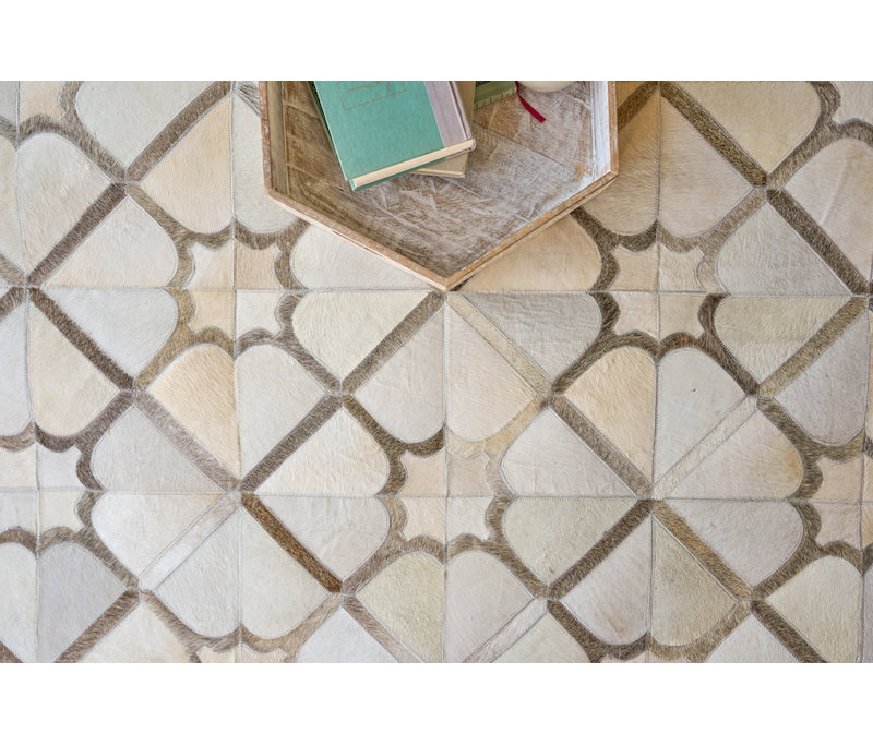 Natural Hide Cowhide Geometric Area Rug, Rectangle 13'6" x 17'6"