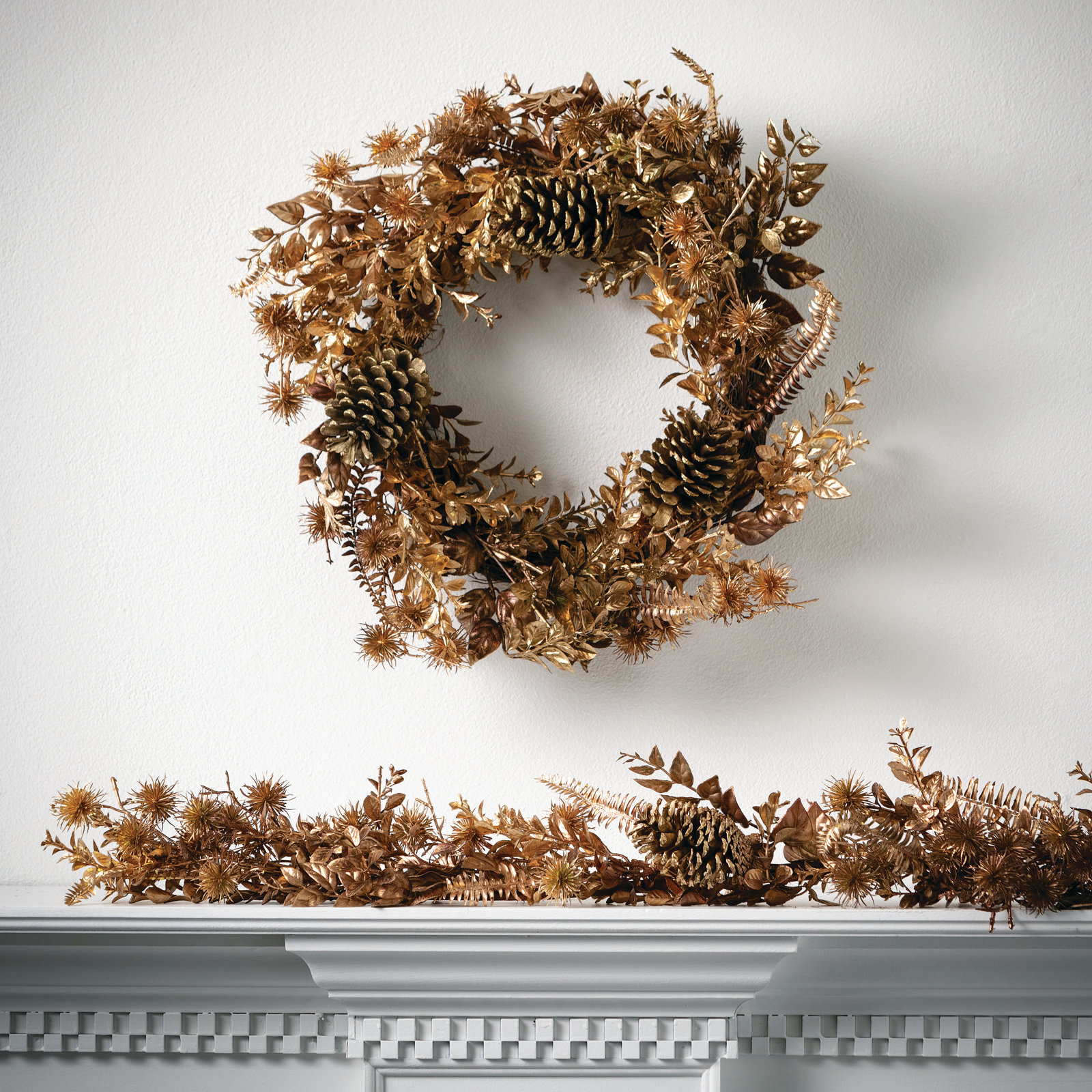 Hadaway 22'' Faux Foliage Polyethylene Plastic Wreath
