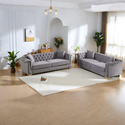 Luxueux canapés Chesterfield modernes en velours, parfaits pour les appartements et les bureaux