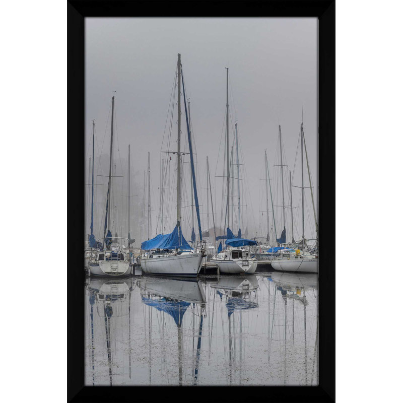 «Voiliers», reproduction de photo, H 27,5 po x l 21,5 po x P 0,75 po, Cadre noir