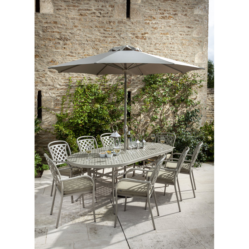 Berkeley 8 Seat Oval Set