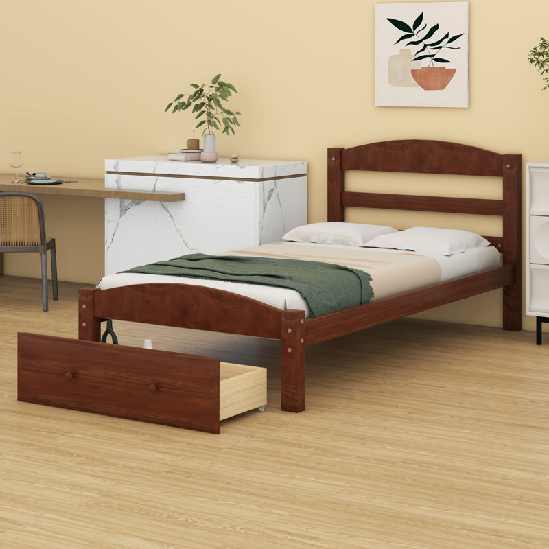Lit plateforme simple avec rangement en bois massif Granita, Brun