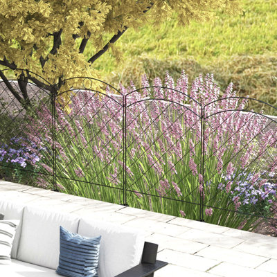 Clôture de jardin Outsunny, paquet de 4 panneaux de clôture en acier, L 11,4 pi x H 43 po, bordure décorative pour animaux résistante à la rouille et bordure de fleurs pour cour, paysage, patio, décoration extérieure, anneaux