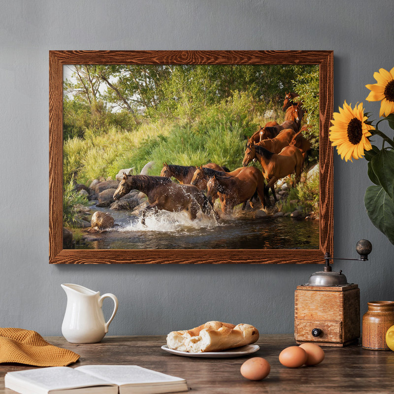 Sunlit Horses IV, reproduction d'art sur toile encadrée, Cadre érable, H 22 po x l 32 po x P 1,5 po