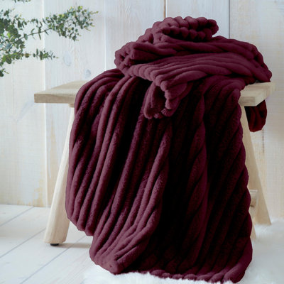 100% Polyester Striped Bedspread