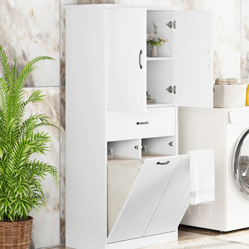 Armoire de rangement blanche pour salle de bain avec buanderie. , Peint. Tablette réglable pour divers articles. Portes et tiroirs extra - 2 matériaux, mobilier d'espace. Et une disposition compacte