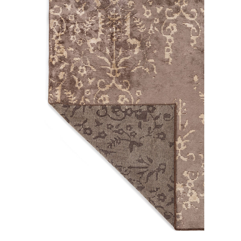 Tyrinia Floral Hand Loom Indoor / Outdoor Area Rug, Rectangle 5'3" x 7'7"