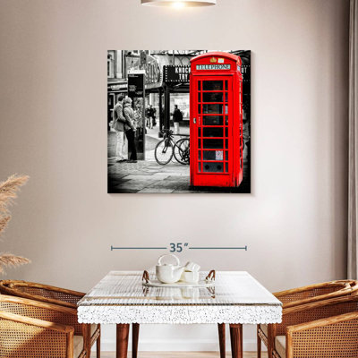 Sireci Red Telephone Booth