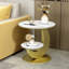 20 tables de bout en marbre fritté à 2 niveaux en forme de lune en or avec plateau blanc et base en métal sculpturale moderne avec rangement inférieur pour le bureau du salon et de la chambre à coucher-815015994