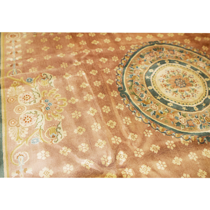 Hand Knotted Wool Area Rug in Rose