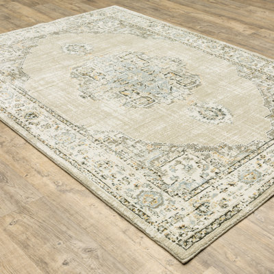 Schuetz Oriental Indoor Rug