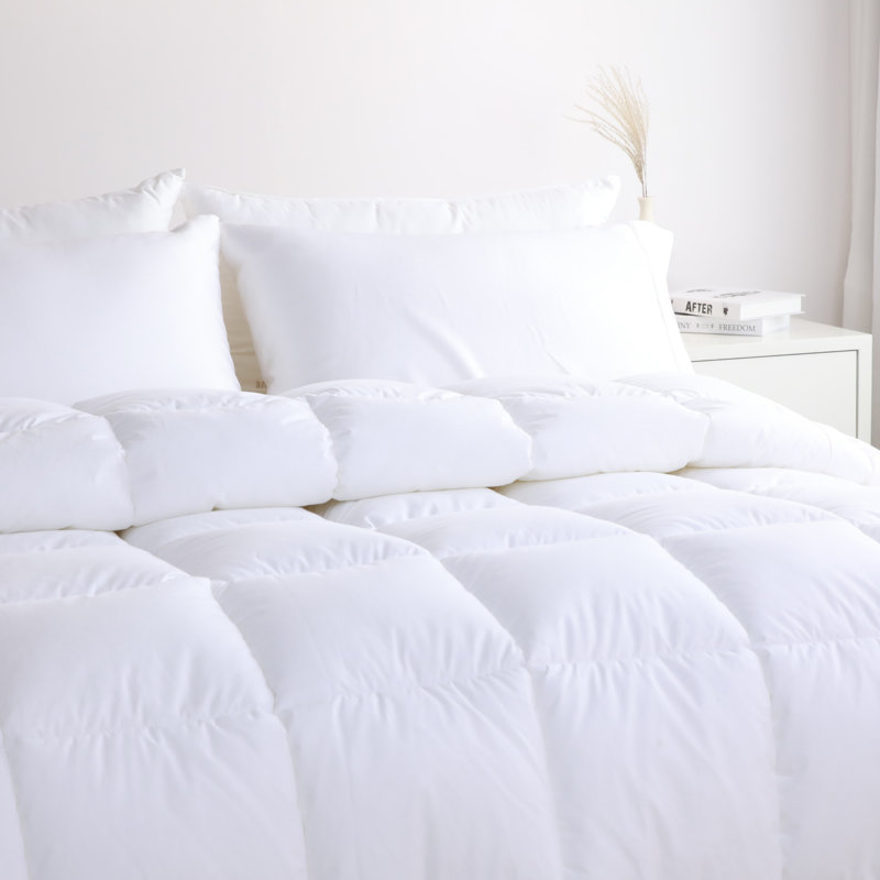 Couette toutes saisons en microfibre brossée Barbati, Grand lit