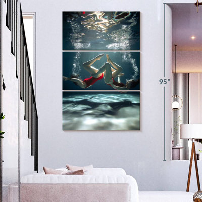 Sireci Synchronized Swimming Duo