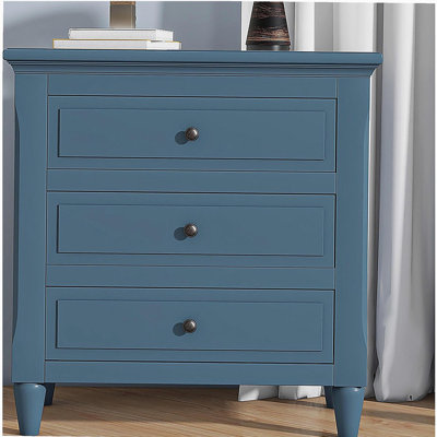 Embrace sophisticated organization with a bedside cabinet featuring three robust drawers, offering ample space to store personal items and simplify your daily routine.