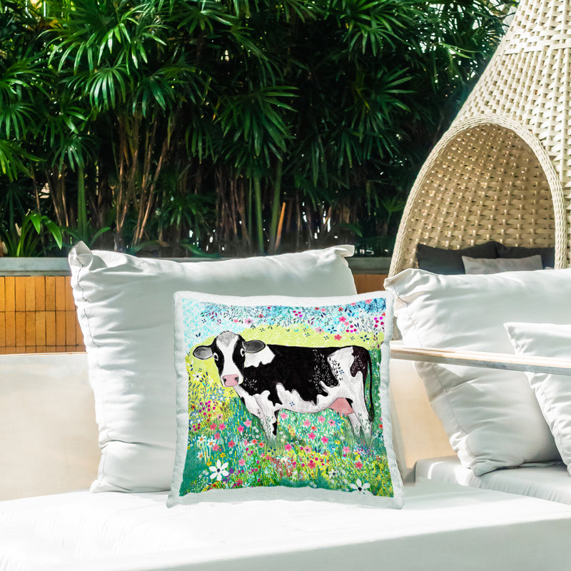 Coussin d'extérieur imprimé Impressionist Cow & Meadow Flowers, design par Clare Tupper