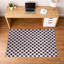 Tapis de bureau léger à carreaux-137438935-137438941