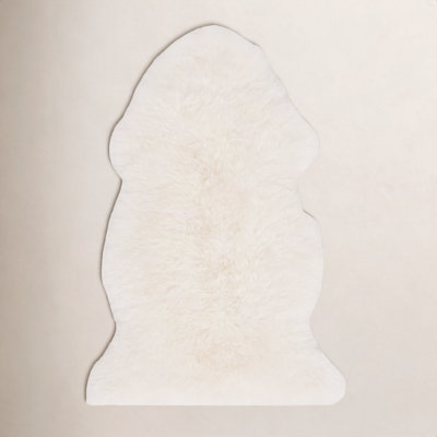 Mera White Handmade Sheepskin Rug