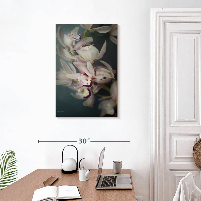 Harnek Dark Orchid, 30" H x 20" W