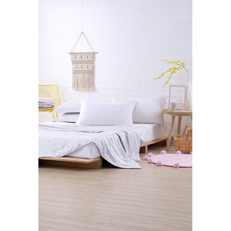 300 Thread Count Silk Comforter - Light Warmth, King