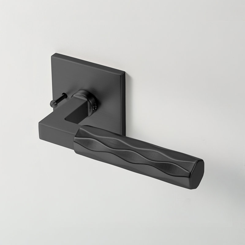 Poignée de porte intérieure de lit / bain moderne Hailey noir mat avec rosette carrée et vis dissimulées (intimité)