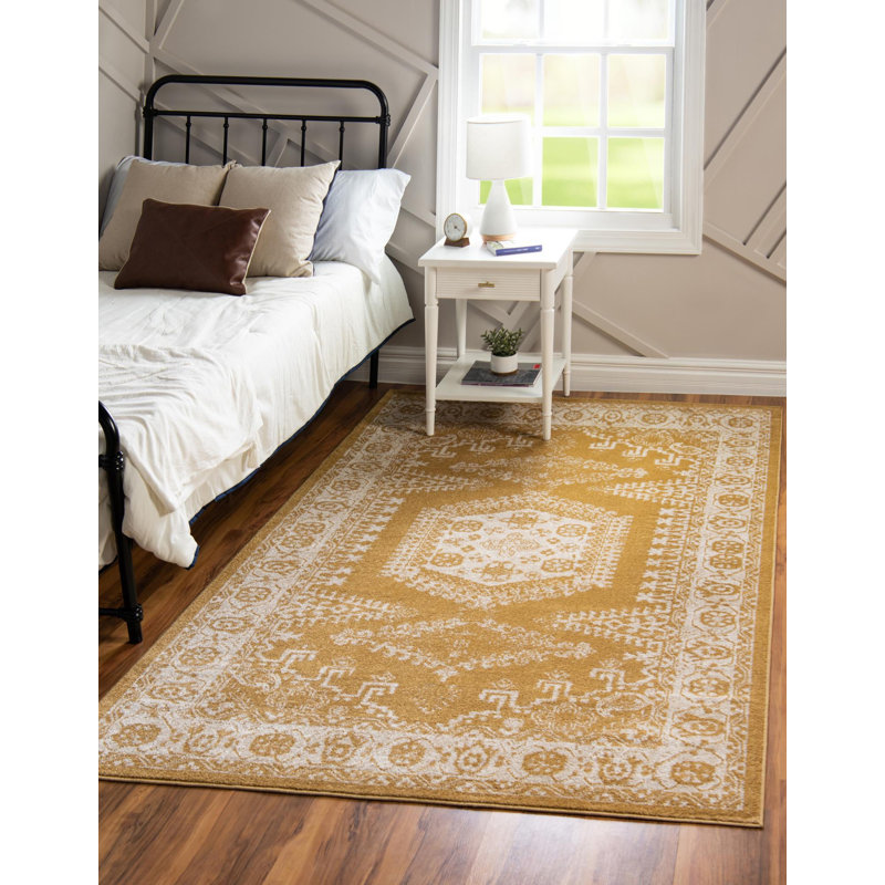 Vern Oriental Area Rug, Rectangle 5'1" x 8', Gold