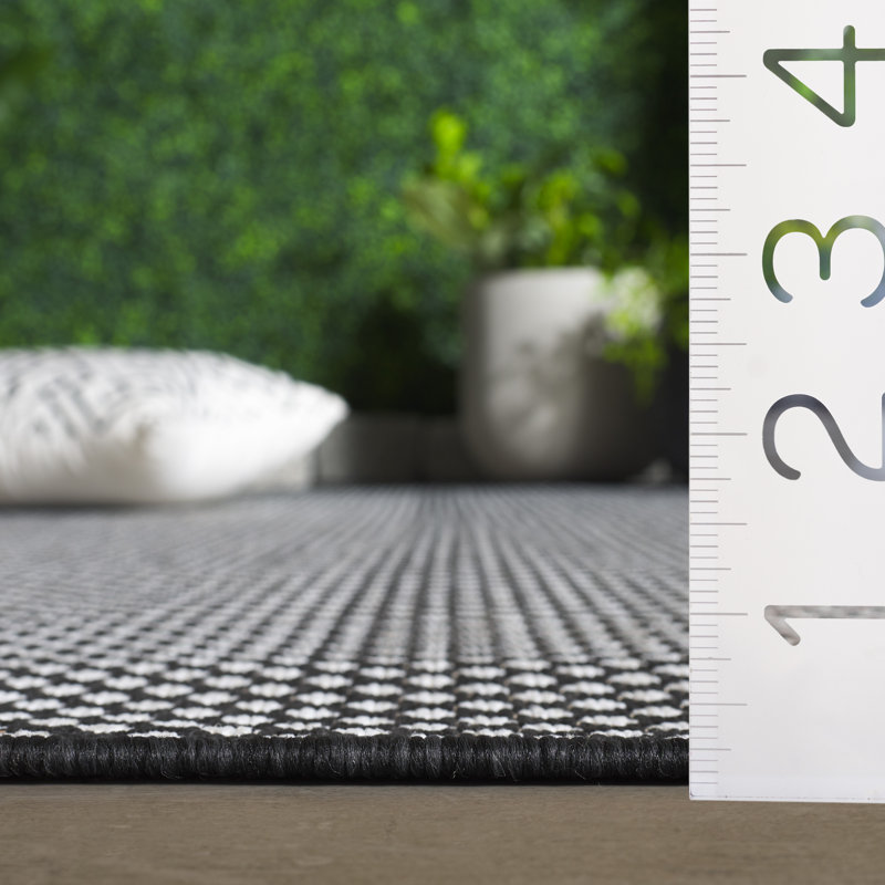 Terrace 810 Geometric Indoor/Outdoor Rug, Square 6'7"