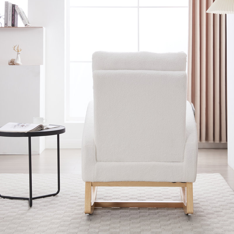 Chaise berçante moderne en peluche blanche moderne, repose-pieds réglable et appui-tête épais, coussins en feutre anti-basculement, parfait pour la chambre à coucher